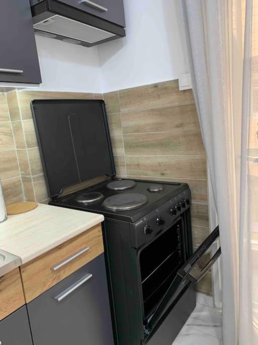 Lux Appartment , 3 Rooms Full Extra , City Center Салоники Экстерьер фото